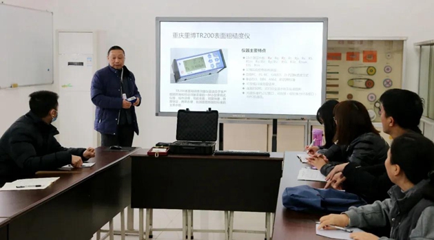 1638930484419582.jpg 黃許職中機械學科組教師開展教研活動.jpg