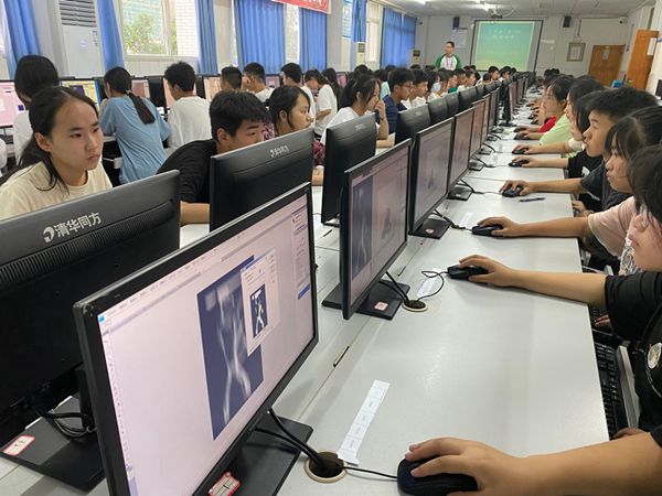 1656036776714907.jpg 數(shù)字媒體藝術(shù)系2022年春技能抽考1.jpg