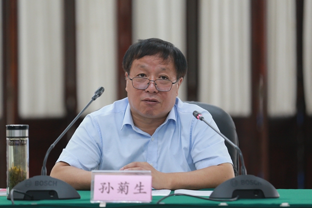 1727682546264685.jpg 孫菊生出席重點(diǎn)專(zhuān)題討論會(huì).jpg